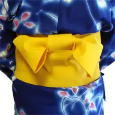 How to tie an obi A photograph of Bunko-musubi