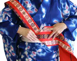 How to tie an obi  A photograph of Bunko-musubi